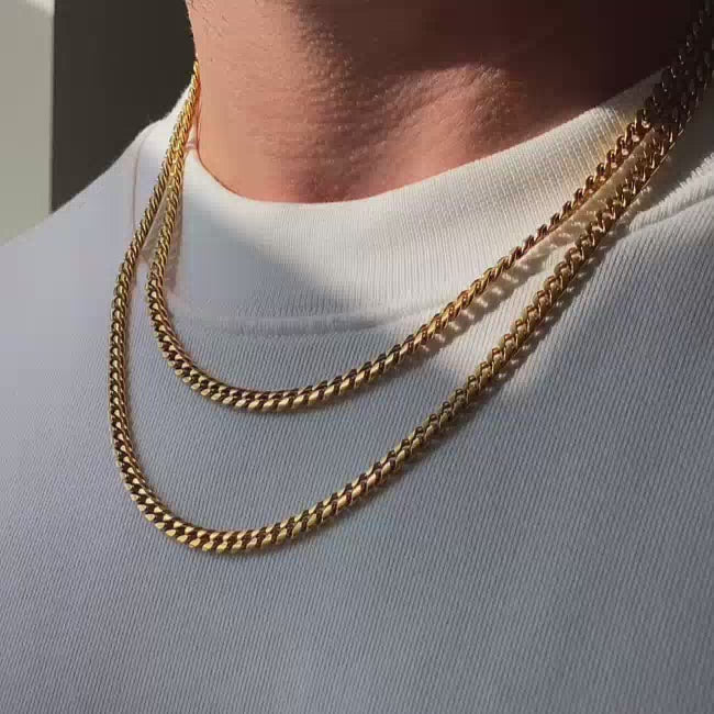 Interlinked Cuban